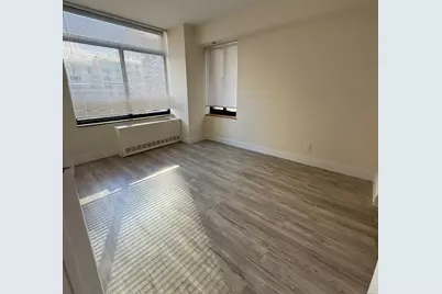 400 E 70th Street #907, New York City, NY 10021 - Photo 12