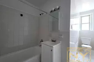 122-20 Ocean Promenade, Rockaway Park, NY 11694 - Photo 4