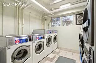 33-64 21st St, New York City, NY 11106 - Photo 10