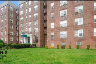 143-25 84th Dr, New York City, NY 11435 - Photo 1