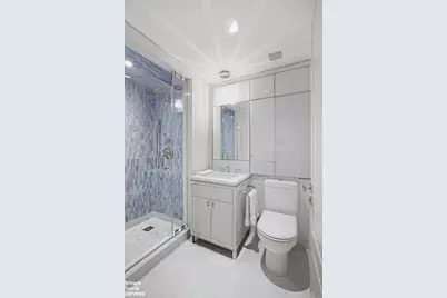 21 E 61st Street #5F, New York City, NY 10065 - Photo 10