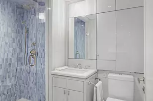 21 E 61st St, New York City, NY 10065 - Photo 10