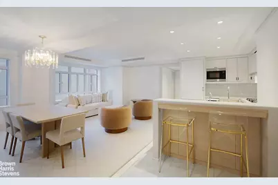 21 E 61st Street #5F, New York City, NY 10065 - Photo 2