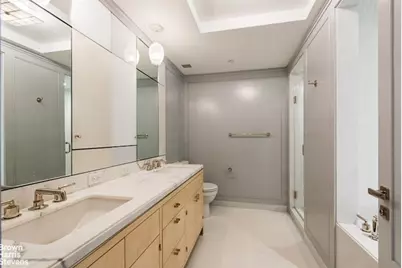 21 E 61st Street #5F, New York City, NY 10065 - Photo 8