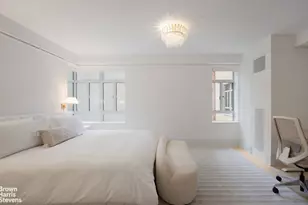 21 E 61st St, New York City, NY 10065 - Photo 6