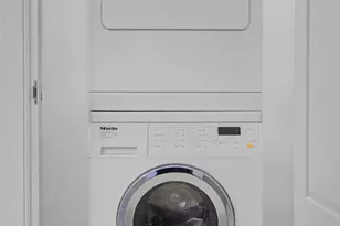 21 E 61st St, New York City, NY 10065 - Photo 10