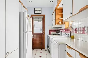 650 88th St, New York City, NY 11228 - Photo 4