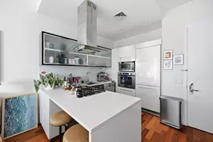 162 N 12th St, Brooklyn, NY 11249 - Photo 2