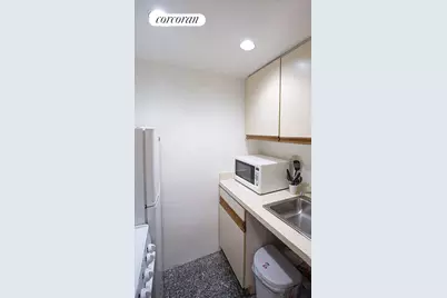 210 E 47th Street #8G, New York City, NY 10017 - Photo 4