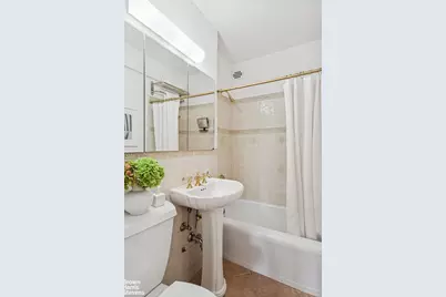 305 E 72nd Street #PHC, New York City, NY 10021 - Photo 8