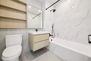 37-34 33rd St, New York City, NY 11101 - Photo 14