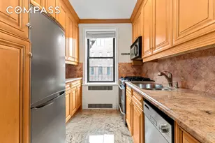 25-40 31st Ave, New York City, NY 11106 - Photo 10
