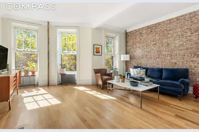 67 Perry Street #4, New York, NY 10014 - Photo 4