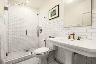 67 Perry St, New York, NY 10014 - Photo 12