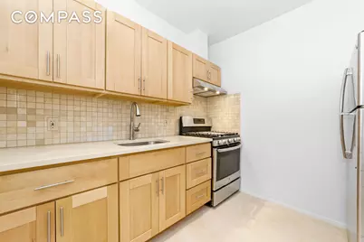 24-41 82nd Street, New York City, NY 11370 - Photo 4