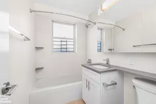 3333 Henry Hudson Pkwy, New York City, NY 10463 - Photo 8