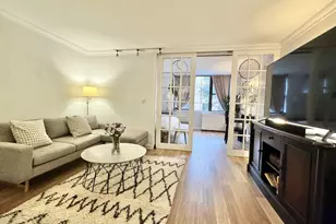 222 W 14th St, New York City, NY 10011 - Photo 4