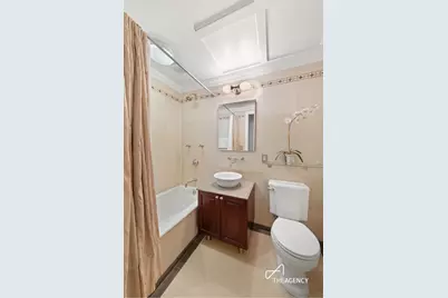330 E 72nd Street #12, New York City, NY 10021 - Photo 12