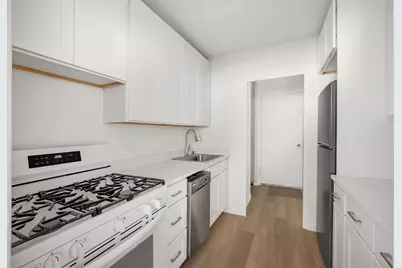 1725 York Avenue #4G, New York City, NY 10128 - Photo 4