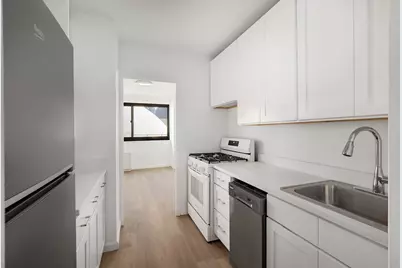 1725 York Avenue #4G, New York City, NY 10128 - Photo 4