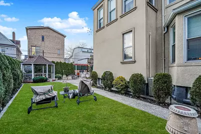 688 E 4th Street, New York City, NY 11218 - Photo 28