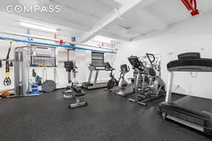 322 W 72nd St, New York, NY 10023 - Photo 14