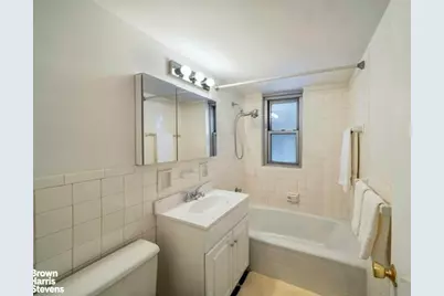 330 E 49th Street #3L, New York City, NY 10017 - Photo 6