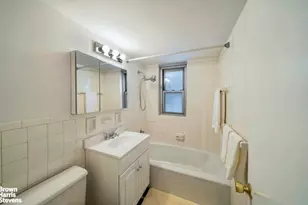 330 E 49th St, New York City, NY 10017 - Photo 6