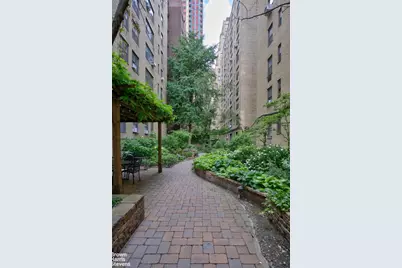 434 E 52nd Street #10E, New York City, NY 10022 - Photo 26