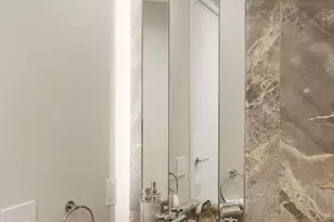 430 E 58th St, New York, NY 10022 - Photo 4