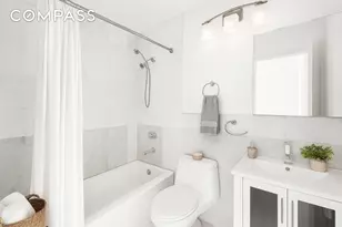 212 E 47th St, New York, NY 10017 - Photo 4