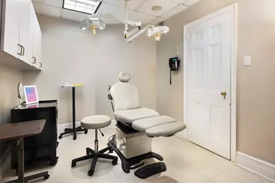 895 Park Avenue #1B, New York, NY 10075 - Photo 4