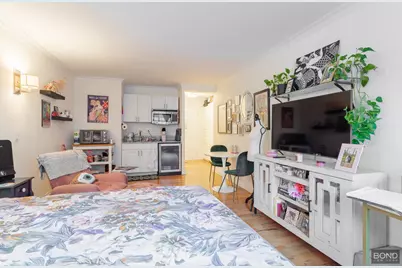 347 W 57th Street #9BB, New York City, NY 10019 - Photo 4