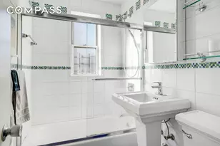 201 E 37th St, New York City, NY 10016 - Photo 10