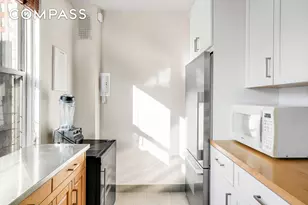 201 E 37th St, New York, NY 10016 - Photo 6