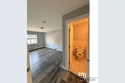 813 E 225th Street #3, Bronx, NY 10466 - Photo 2