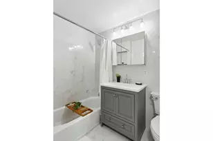 45 W 67th St, New York, NY 10023 - Photo 6