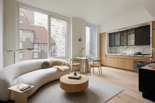 135 E 47th St, New York City, NY 10017 - Photo 1