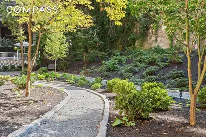 158-18 Riverside Drive W #2M, New York, NY 10032 - Photo 10