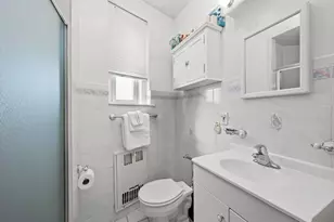 9437 Shore Rd, New York City, NY 11209 - Photo 8