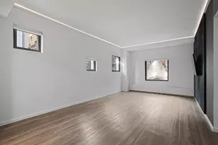 311 W 46th St, New York City, NY 10036 - Photo 2