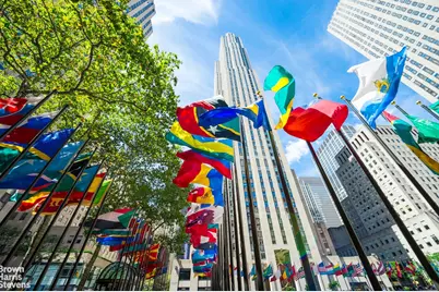 641 5th Avenue #34D2, New York, NY 10022 - Photo 18