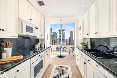 641 5th Avenue #34D2, New York City, NY 10022 - Photo 6