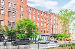 25 Peck Slip, New York City, NY 10038 - Photo 2