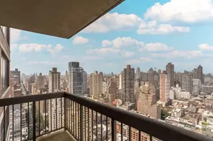 422 E 72nd St, New York City, NY 10021 - Photo 2