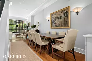 320 E 55th St, New York, NY 10022 - Photo 2
