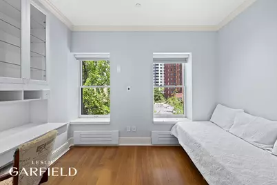 320 E 55th Street, New York, NY 10022 - Photo 10