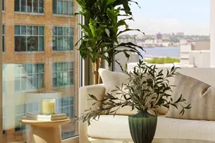 547 W 47th St, New York City, NY 10036 - Photo 4