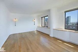 377 Rector Pl, New York City, NY 10280 - Photo 16