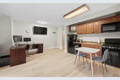 233 E 86th Street #5D, New York City, NY 10028 - Photo 2